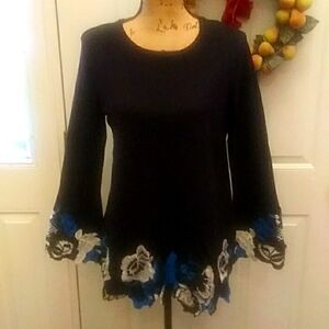 Alfani from Macy's lace trimmed crew neck sweater, VGUC